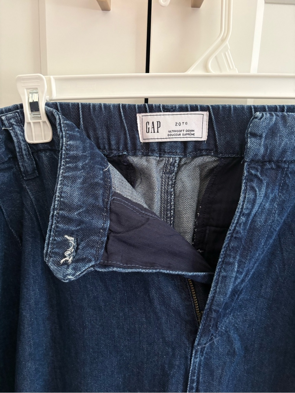 20 Tall GAP ultrasoft wide leg trouser Jeans